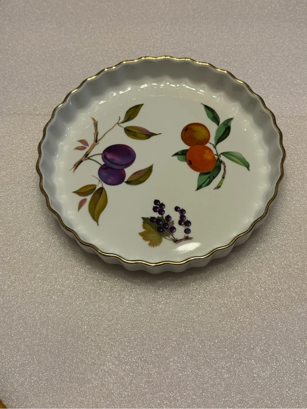 Porcelain Fruit-Print Decorative Dish in White with Gold Trim